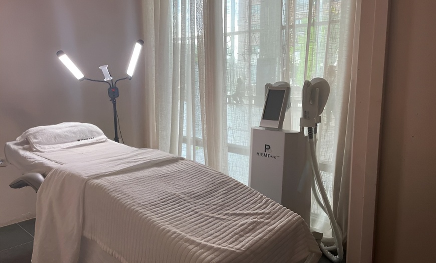 Image 3: Spierballen zonder zwoegen? Ontdek de resultaten van EMS in Amsterdam