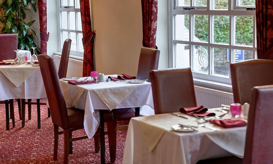 Image 7: Manchester: Stay for 2 with Breakfast, Late Checkout & More 