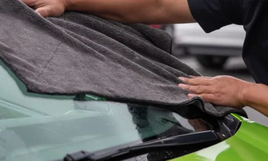 Image 4: Full Hand Wash & Wax for Sedans or SUVs with Mobile Detailing