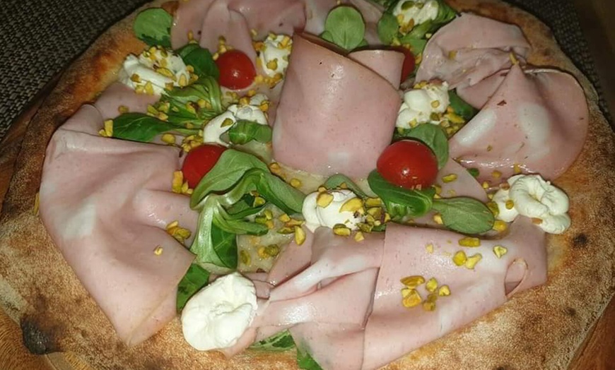 Image 4: Menu pizza con birra e dolce