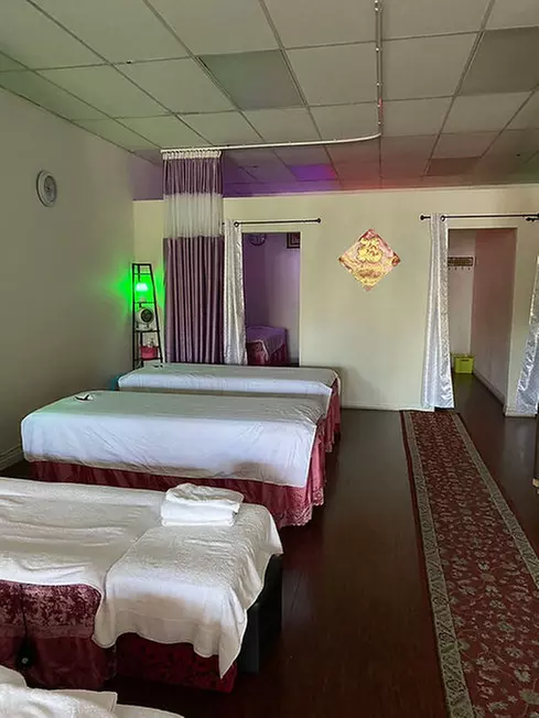 63% Off on Couples Massage at Taiji Foot Massage