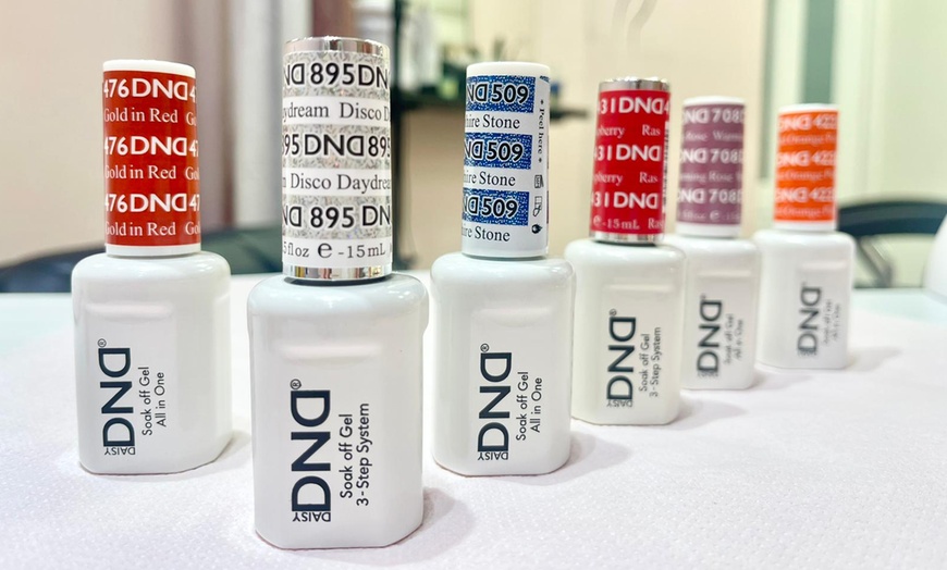 Image 9: Flawless, Long-Lasting Nails with Shellac or BIAB Treatments