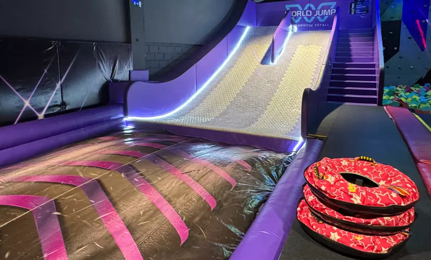 Image 1: 1 hora de saltos en World Jump o saltos sin límite para 1 persona