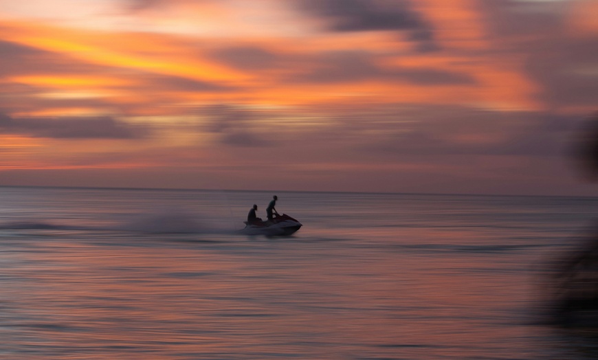 Image 20: Excursión en una moto de agua para 1 o 2 personas