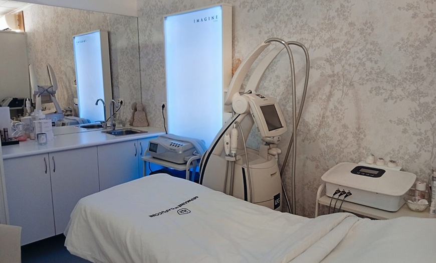 Image 2: Rejuvenecimiento facial con láser y velo de colágeno luminoso