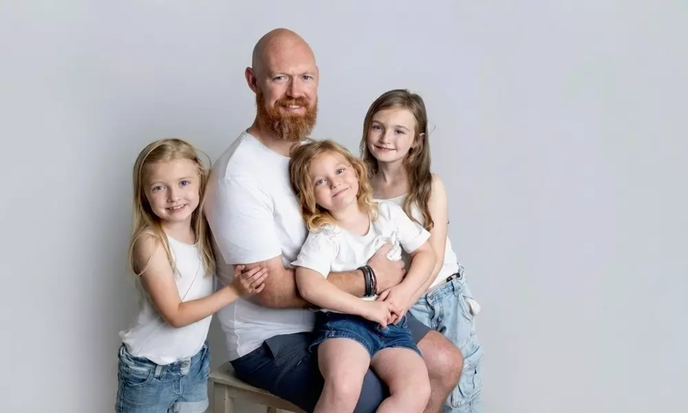 In Studio Mother or Father and Child Photoshoot with 1 Mounted Print