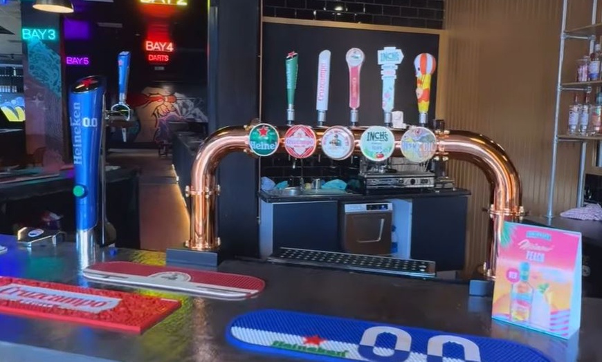 Image 2: 1-Hour TRACKMAN Indoor Golf Simulator for Up to 6 People