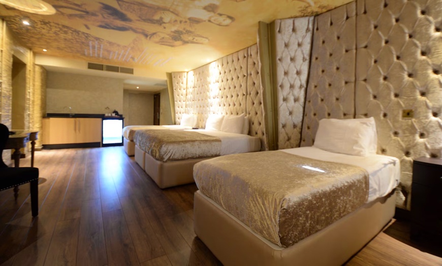 Image 13: Liverpool: Luxury Double Room with Jacuzzi, Prosecco, & Late Checkout