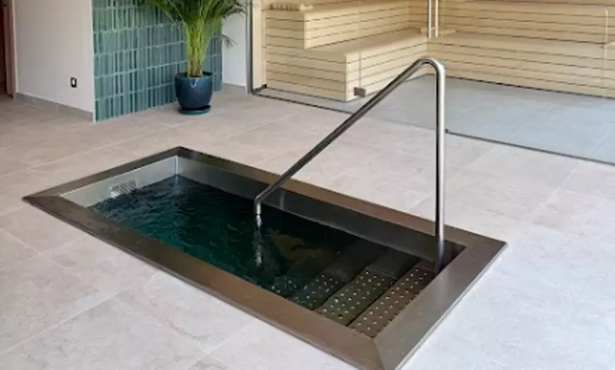 Image 4: Relájate en un entorno de 5 * con un acceso wellnes y opción a masajes