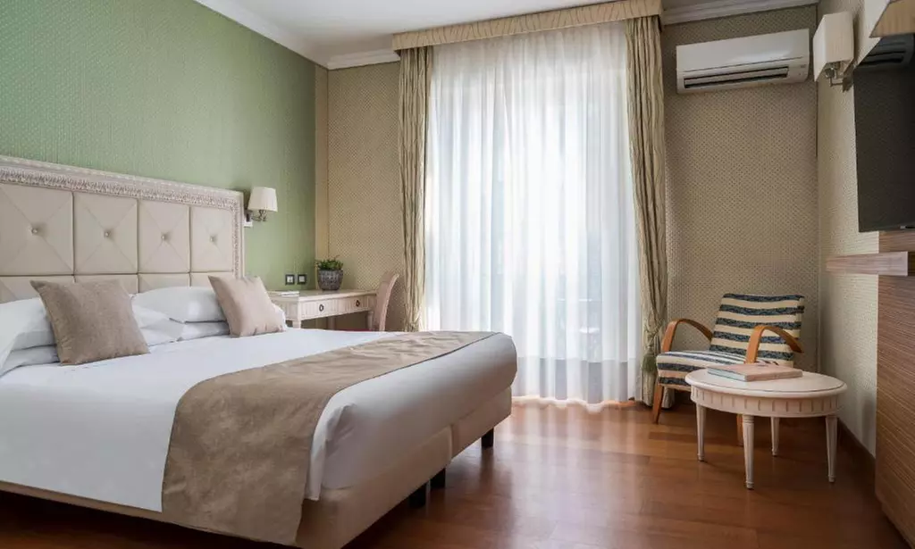 Chianciano Terme 4*: soggiorno con colazione, mezza pensione o Spa