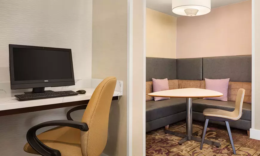 Business center and meeting rooms