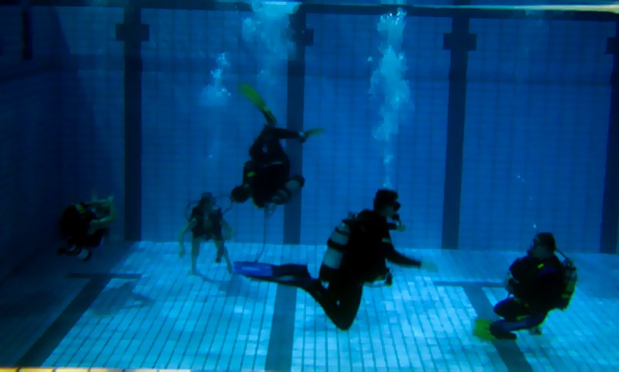 Image 2: 2-3 Std. Tauchkurs inkl. Ausrüstung & Einweisung für 1 - 4 Personen