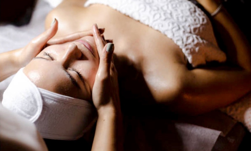 Image 14: Limpieza facial, Hydrafacial o Premium con kobido y máscara led/oro 