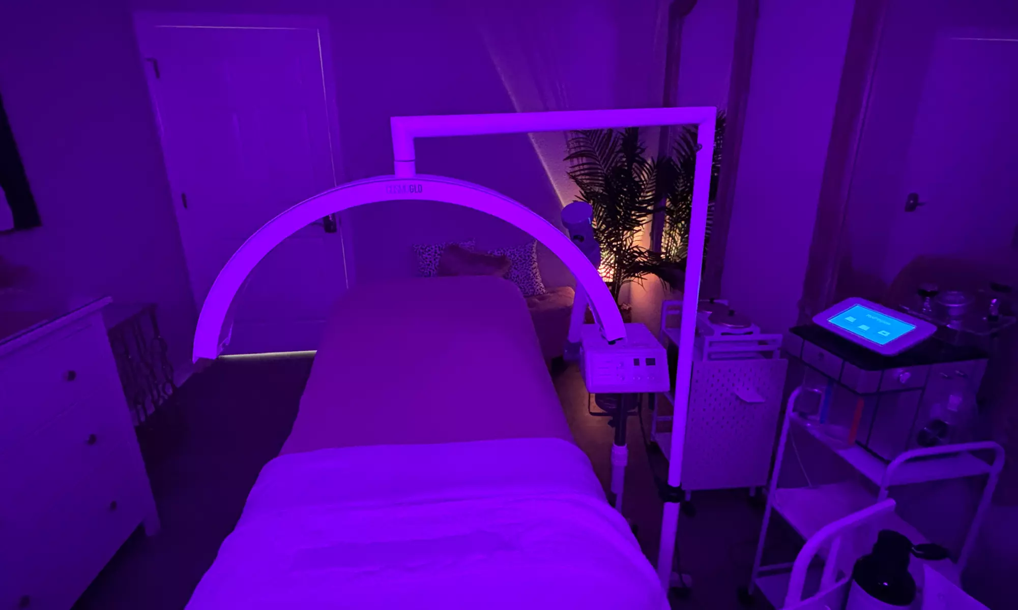 HydraFacials: Claim Your Glow with 1, 2, or 3 Sessions