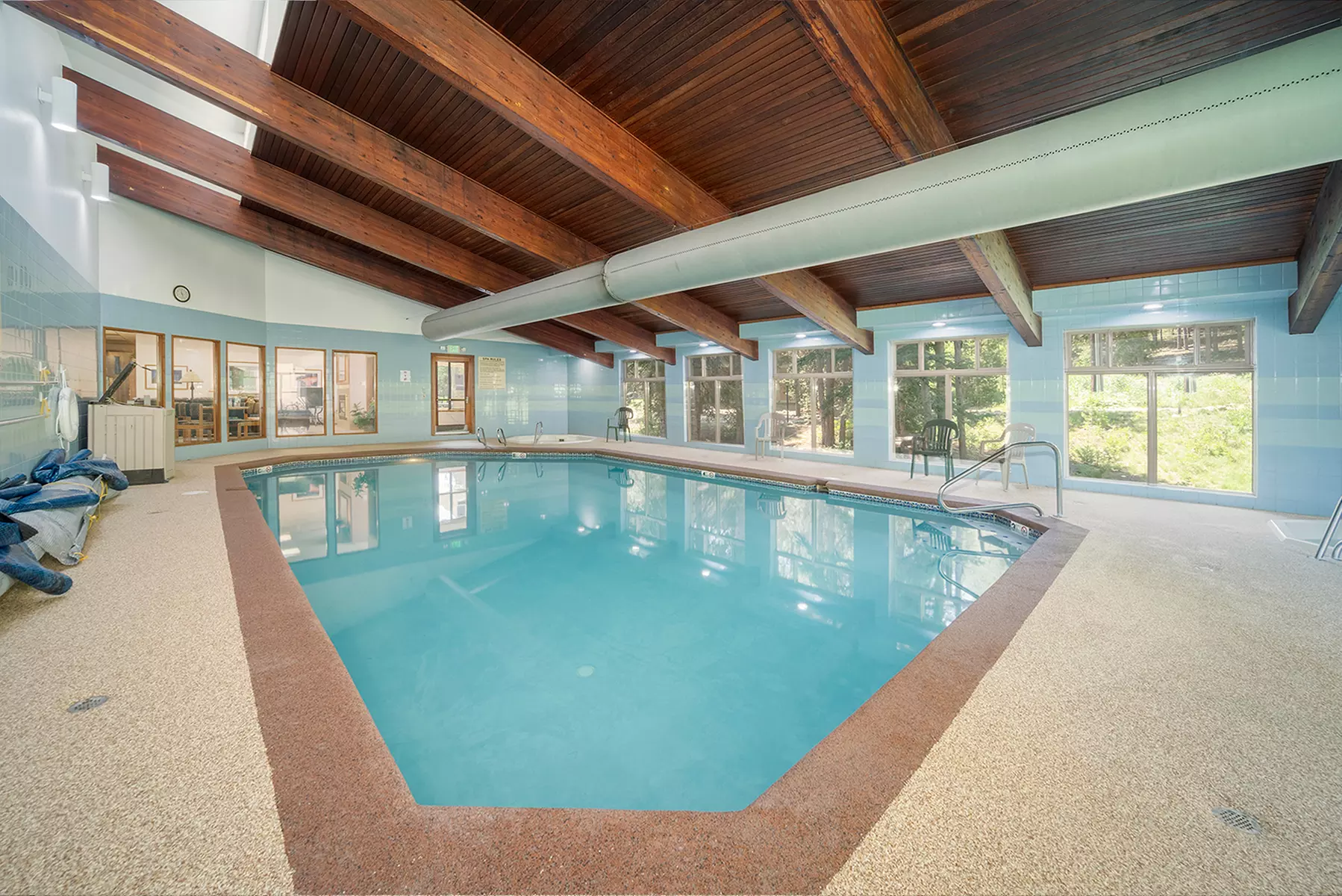 Mountain-View Condos in Colorado with Indoor Pool & Shuttle Access