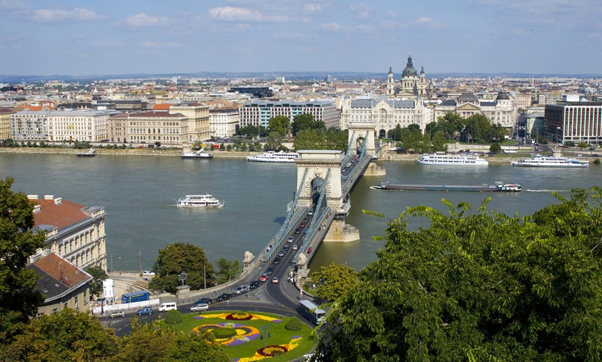Image 5: ✈ Rome and Budapest: 4 or 6 Nights Stay and Return Flights