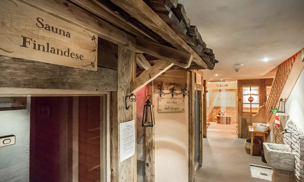 Dolomiti 4*: camera Standard o Deluxe, colazione, mezza pensione e Spa