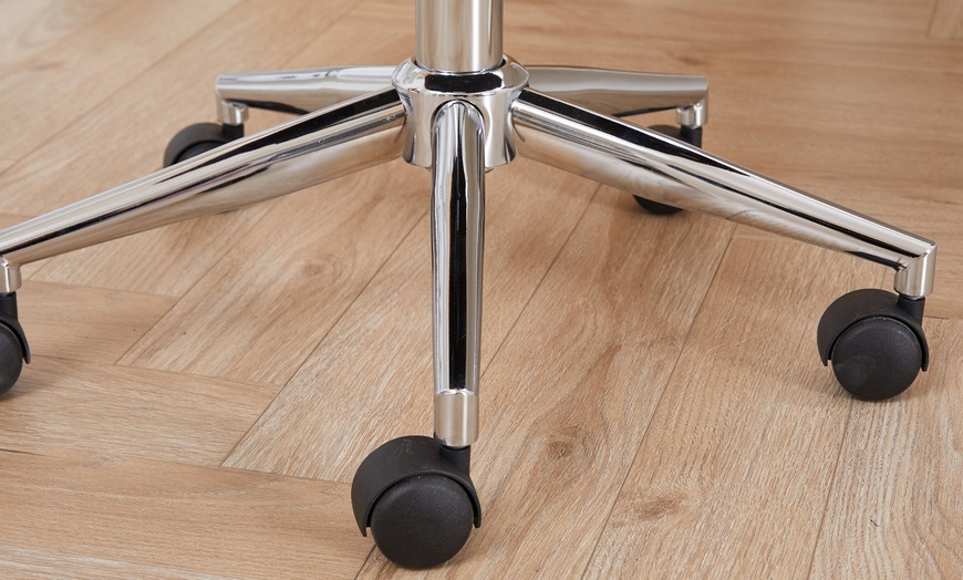 Image 10: Office Chair Collection