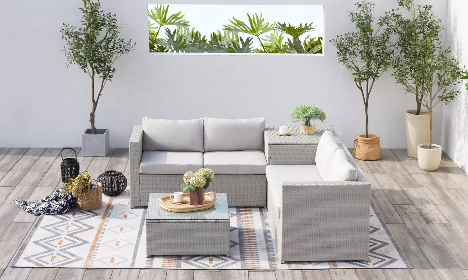 Salon de jardin 4 places Kocoon en résine tressée, modèle "Oacari"