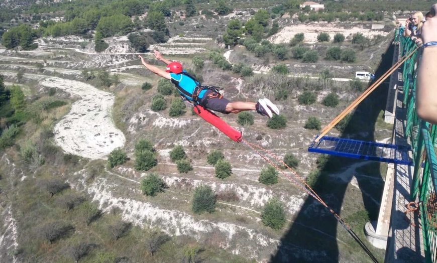 Image 2: Puenting, descenso de barrancos, espeleología o vía ferrata