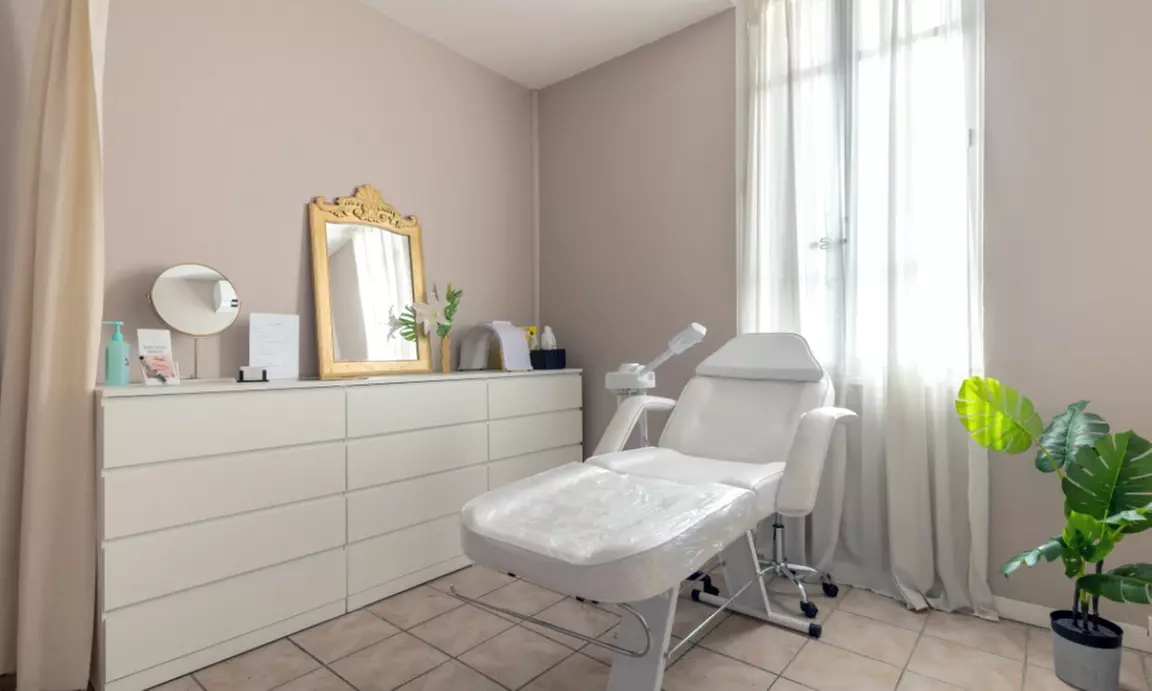 Massage du visage "Miracle Face" méthode Renata França de 30 minutes