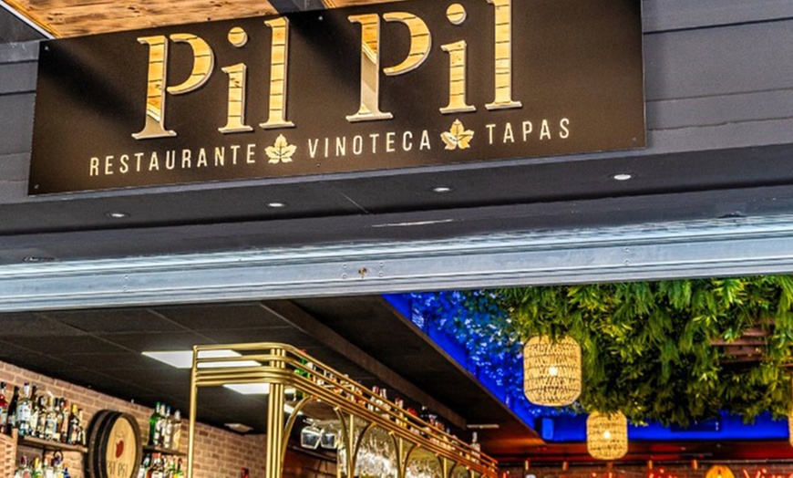 Image 3: Menú de parrillada criolla o hamburguesas para 2 o 4 y opción a vino