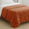 Image 11: Premium Winter Quilt: Soft, Hypoallergenic and Luxurious Comfort