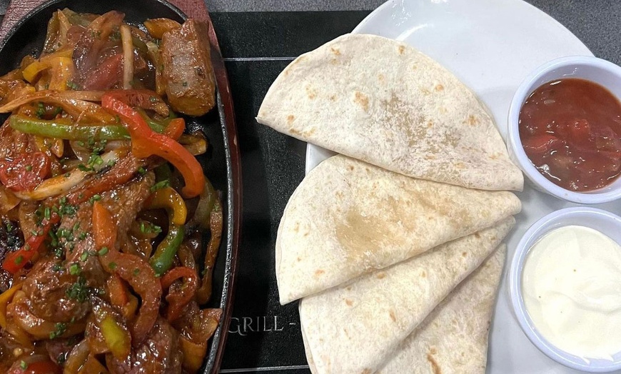 Image 8: 2 Course Meal with Drinks for 2-4 at Manhattan Bar & Grill