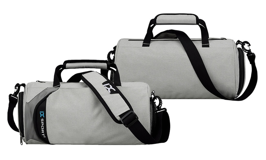 Image 9: Waterproof Gym Bag