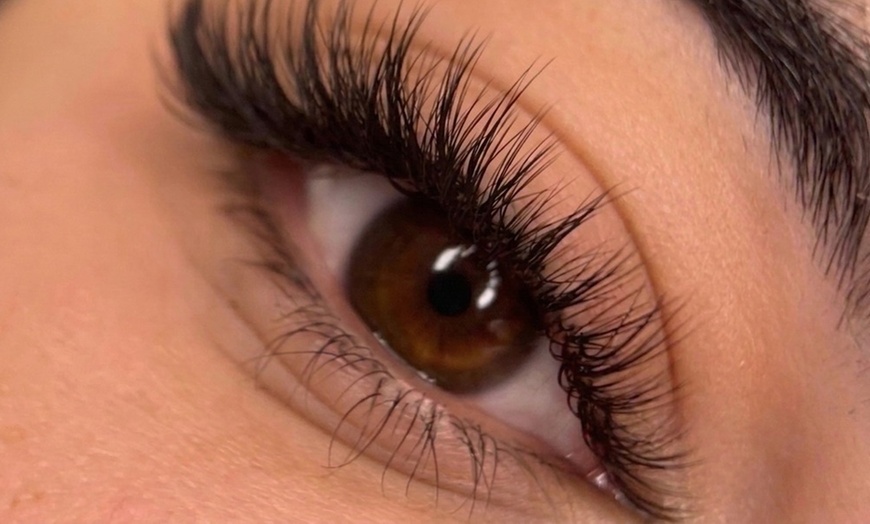 Image 2: Enhanced Brows & Lashes for a Defined, Expressive Look