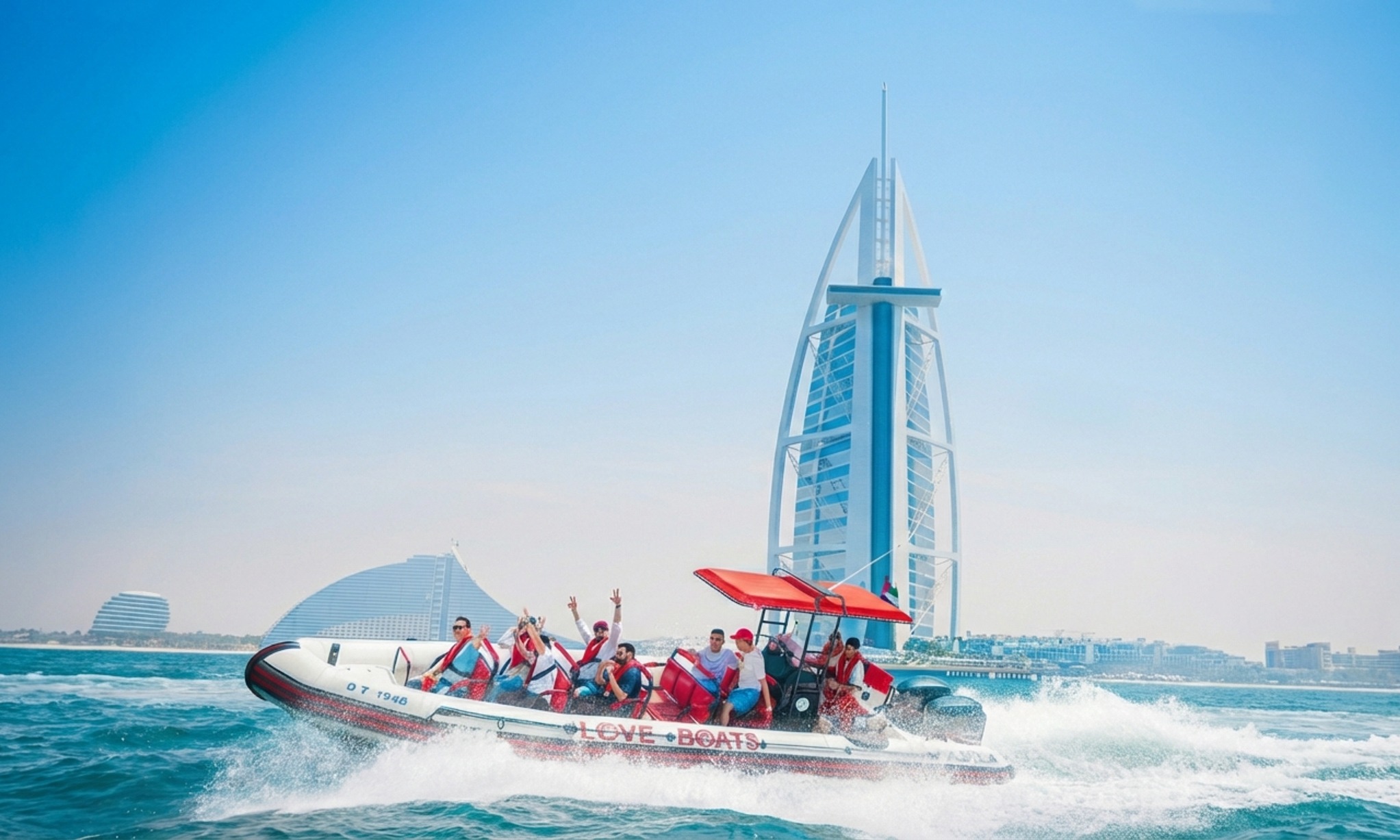 60-minute Love Boat/Speed Boat Cruise: Iconic Dubai Landmarks
