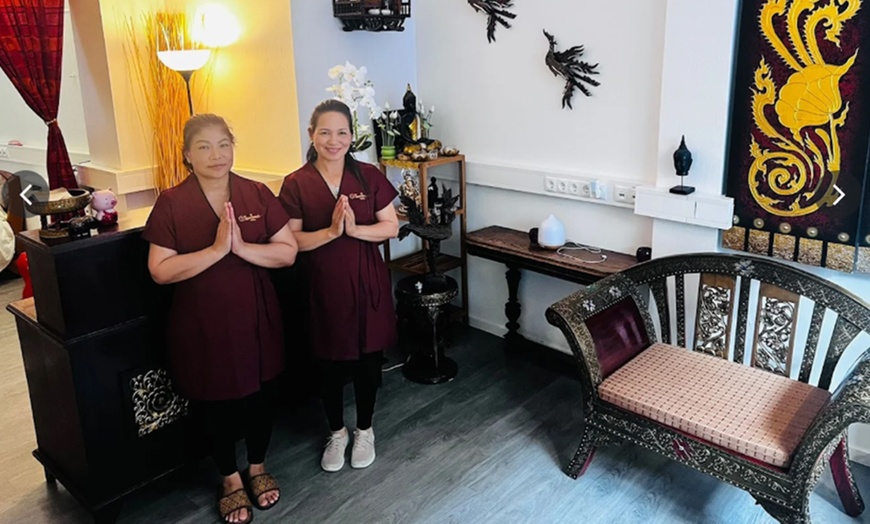 Image 6: 90 Min. Tiefengewebe-Aromatherapie-Ganzkörpermassage für 1 od. 2 Pers.