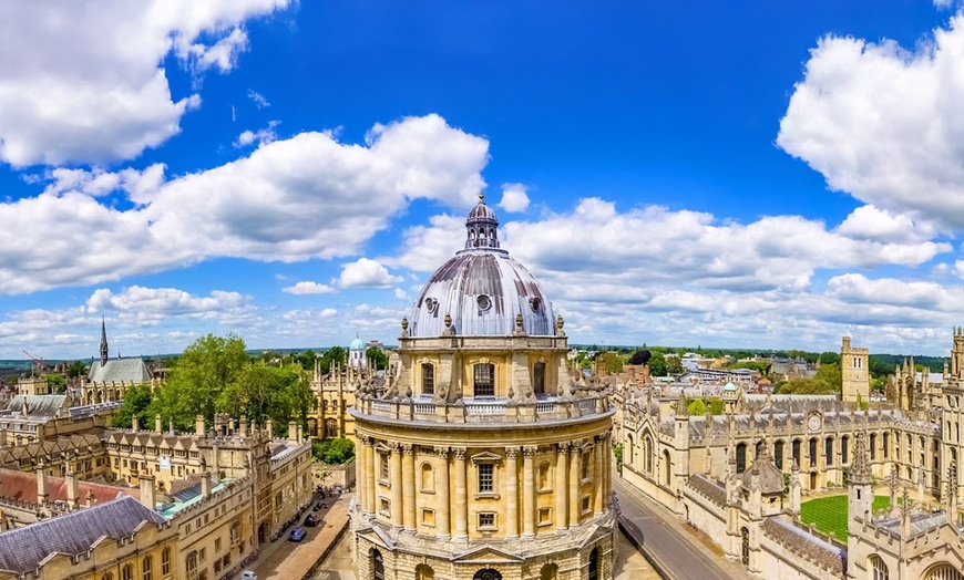 Image 2: Oxfordshire: Double Room with Breakfast

