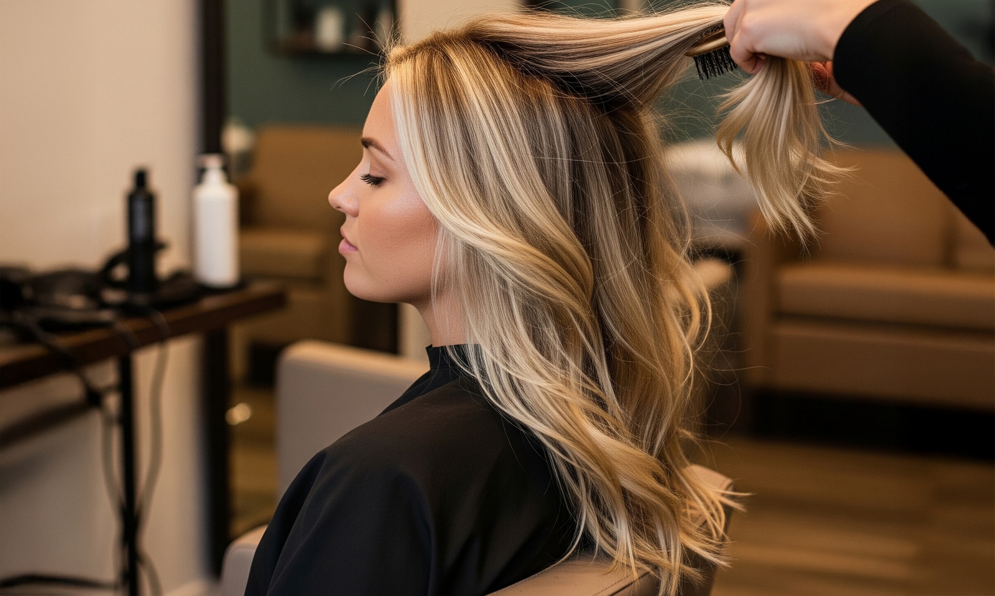 Coupe, coloration racines, lissage brésilien et brushing à Gerzat