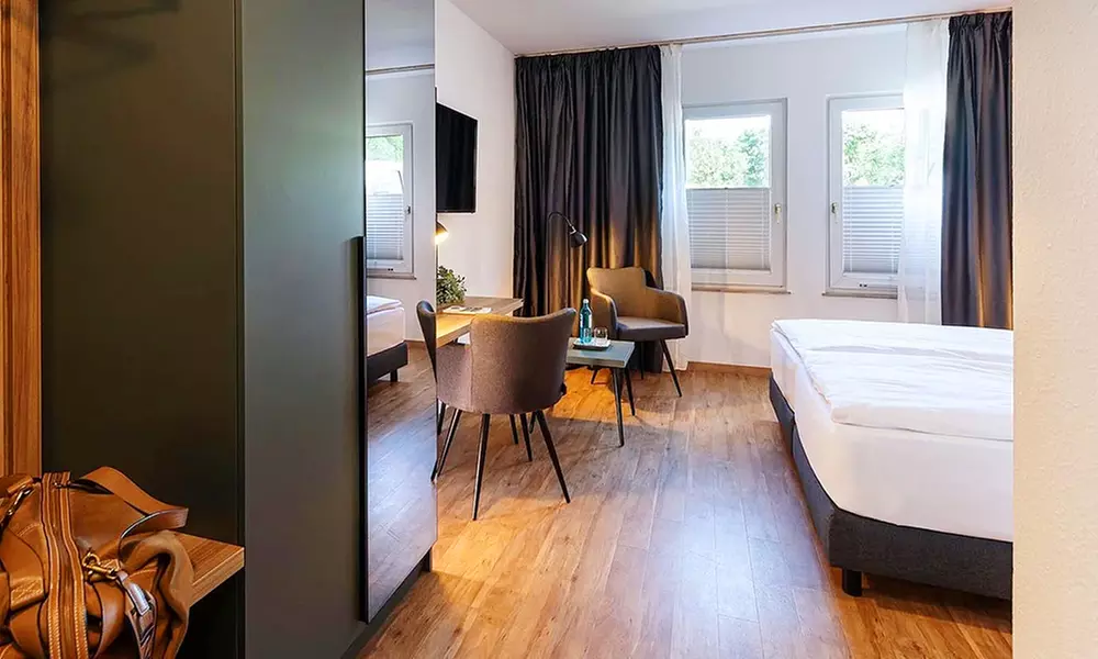 Frühstücksbuffet inkl. 1 Glas Sekt für 2 oder 4 Personen