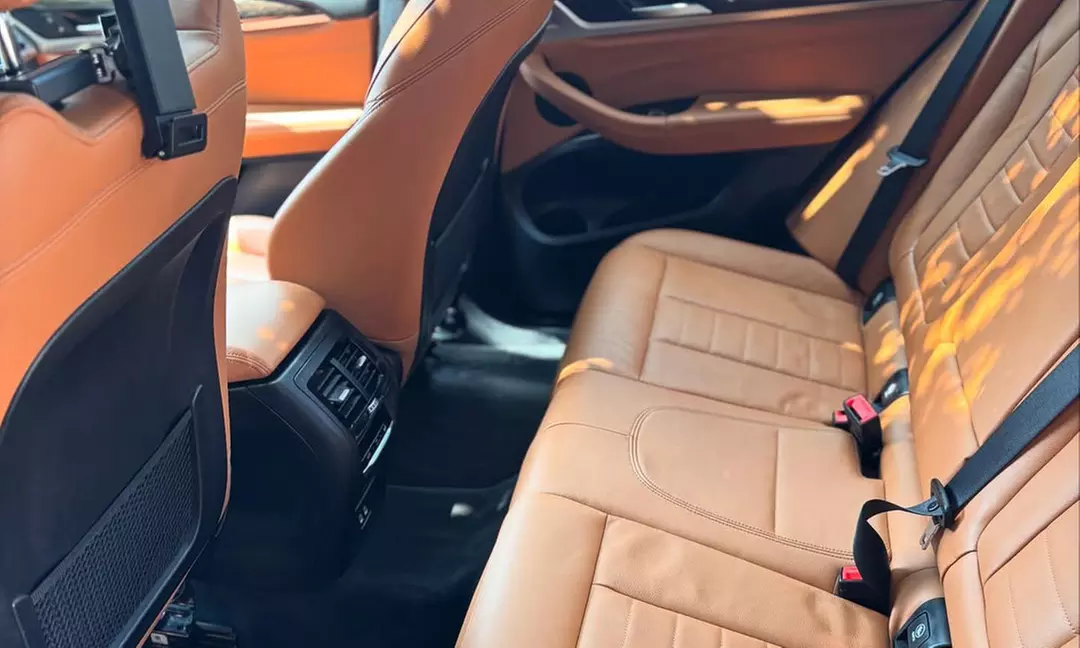 Interior/Exterior Auto Detailing Packages for Cars, SUVs & Mini-Vans