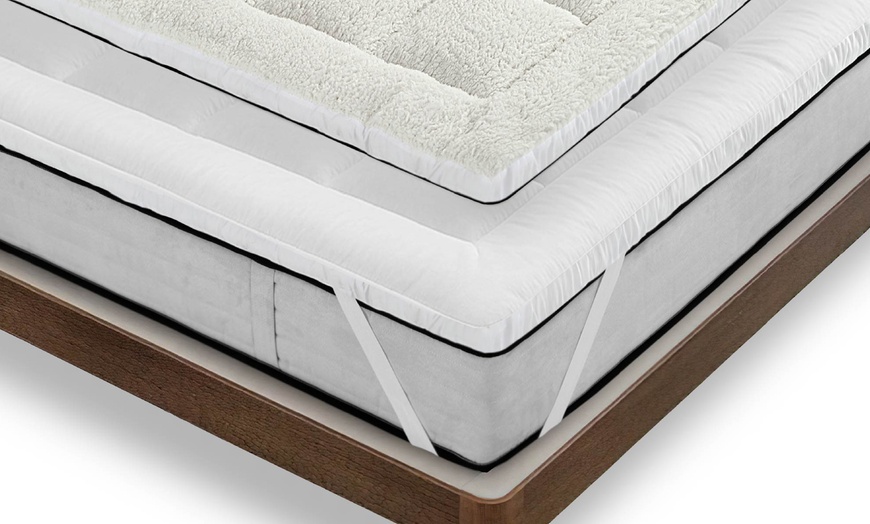 Image 4: Sobrecolchón reversible para las 4 estaciones de 3,5 cm