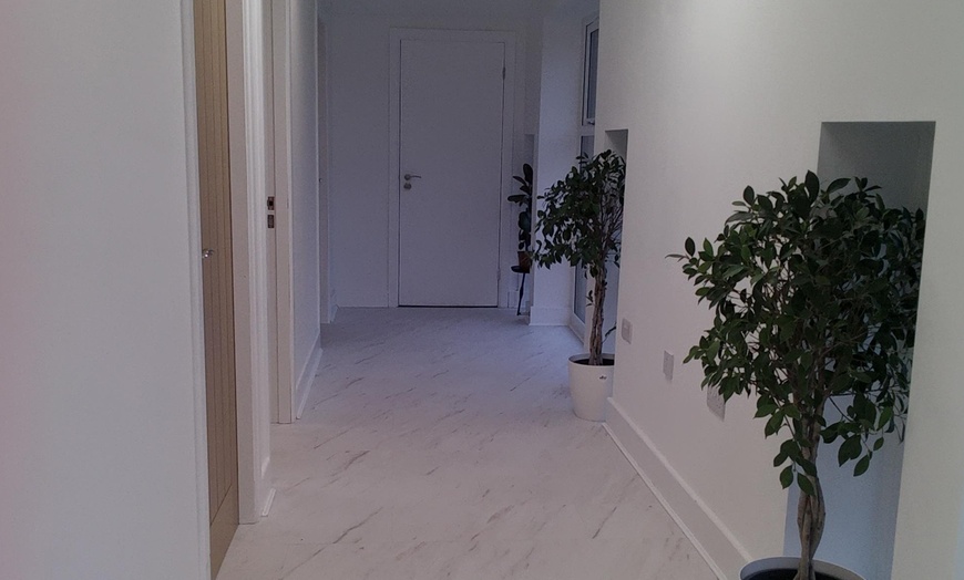 Image 6: Laser Hair Removal – 6 Sessions for Small to XL Areas
