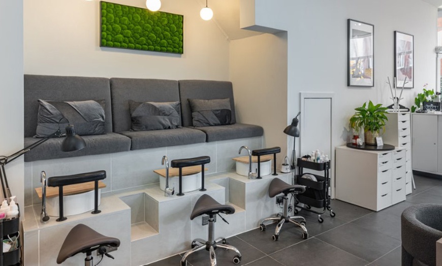 Image 9: Up to 43% Off on Salon - Scalp Care at Salon Mari Chiswick