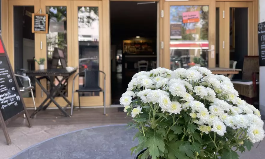 Pizza oder Pasta nach Wahl opt. mit Antipasti-Platte für 2-4 Personen