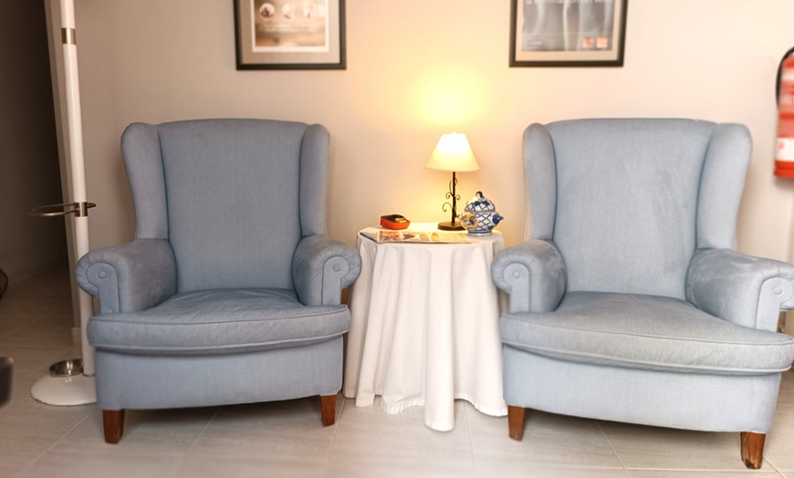 Image 5: Sesión de peluquería con corte, secado natural y opción a color