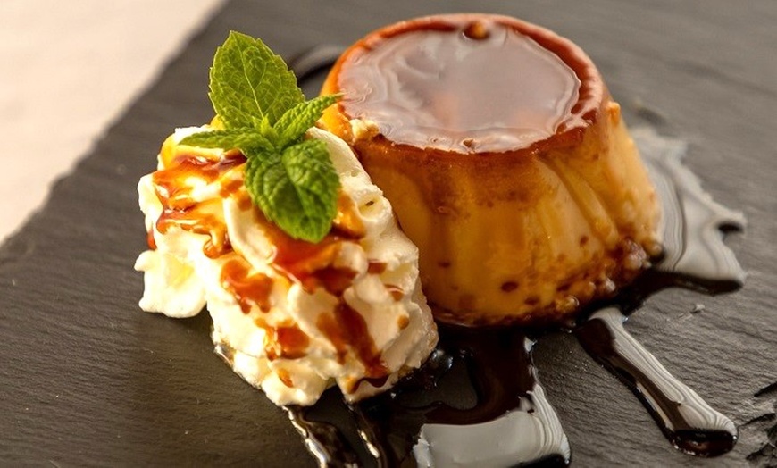 Image 22: Paella para 2 o 4 personas con entrante, postre y bebida