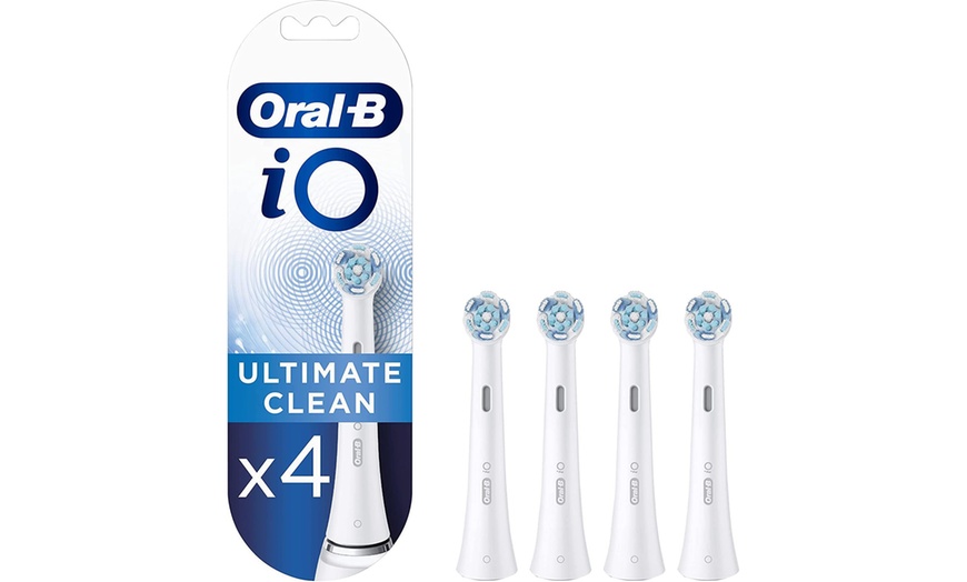 Image 14: Elektrische tandenborstel en opzetborstels naar keuze van Oral-B