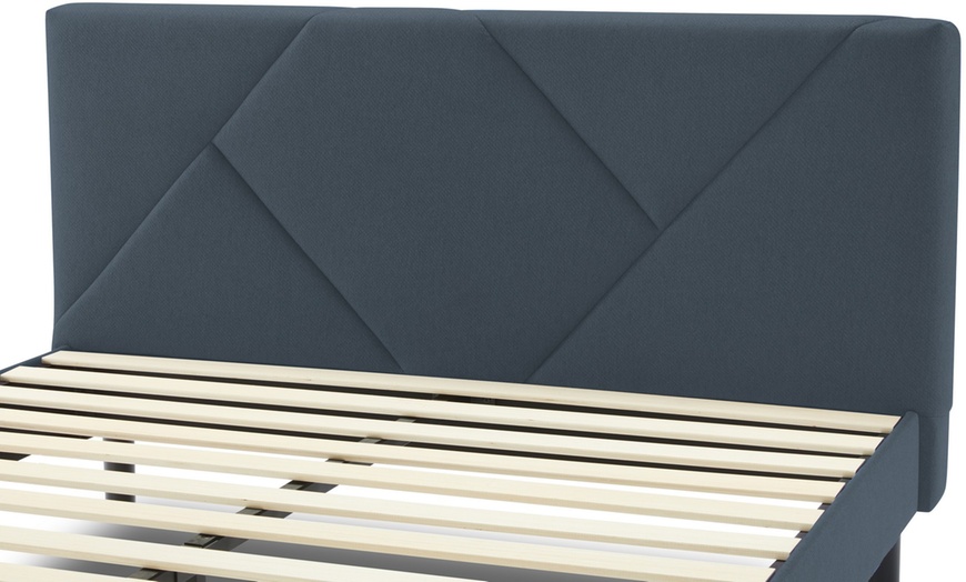 Image 17: Lit en tissu "Ric"