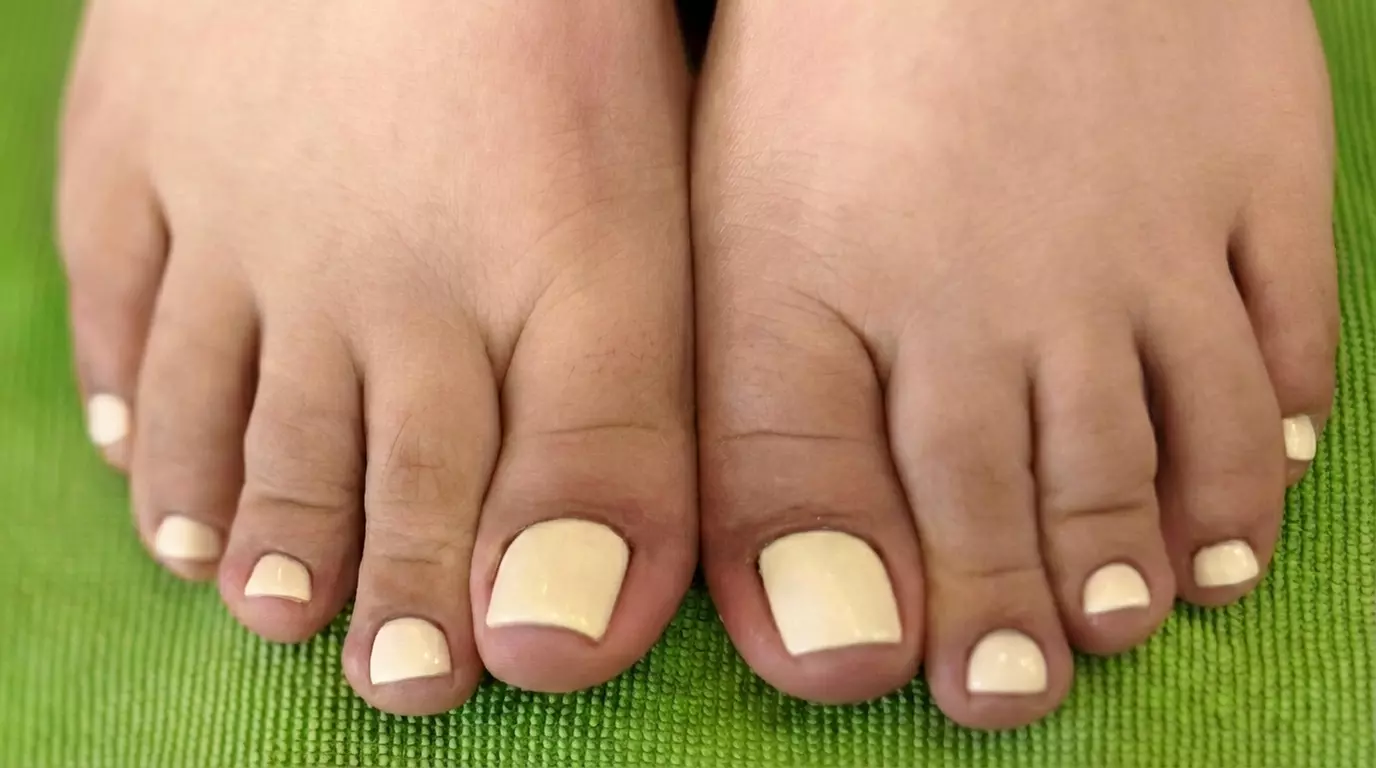 Experience Bliss with a Rejuvenating Manicure and Regular Pedicure at Oscar Nails ( Up to 33% Off ) - Second Medium