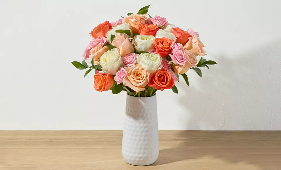 Next Day Farm-Fresh Christmas Flower Delivery with $10 off Shipping from The Bouqs Company (Up to 55% Off)