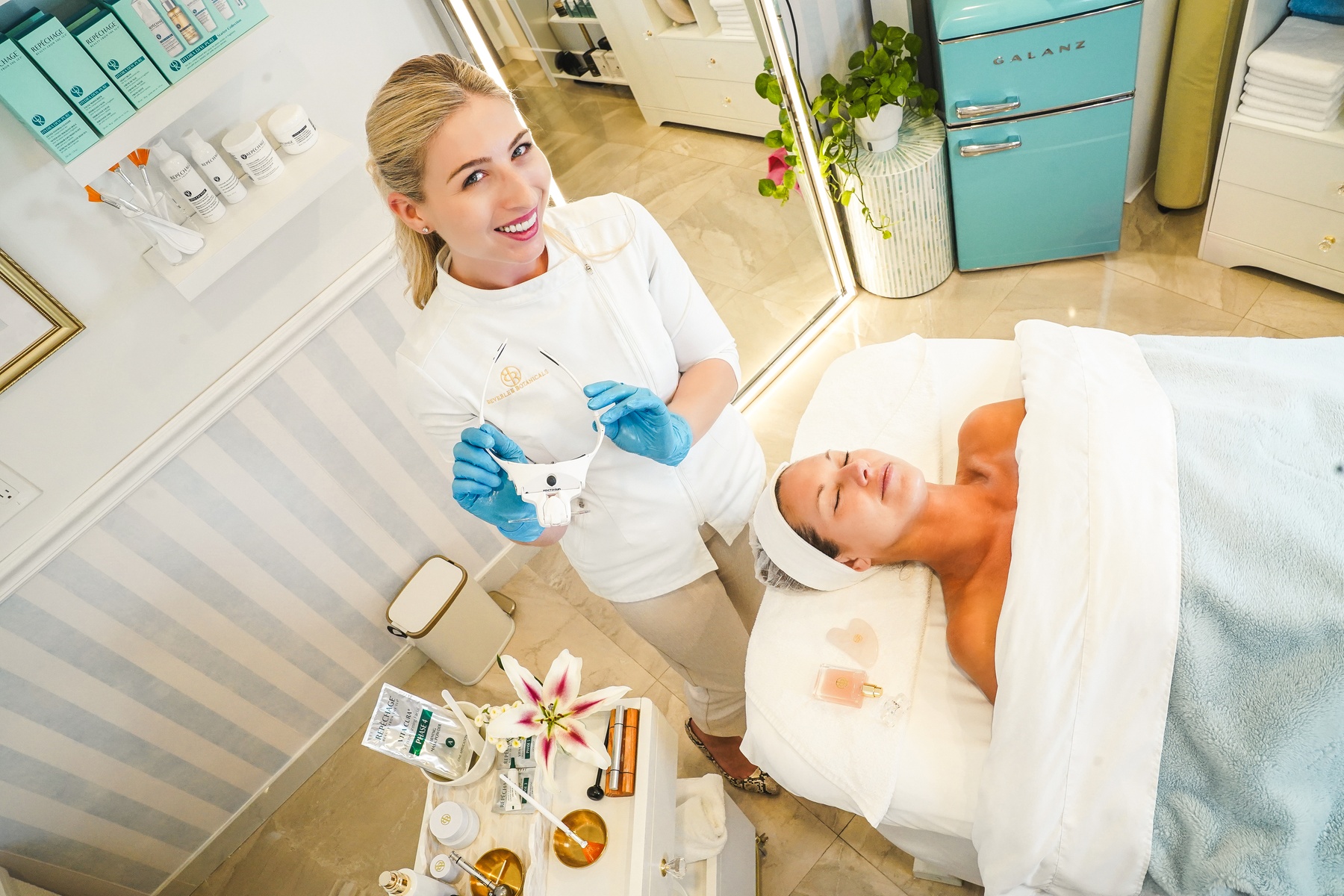 45- or 80-Min Head Spa w/ Back Treatment, Hot Stones & Aromatherapy