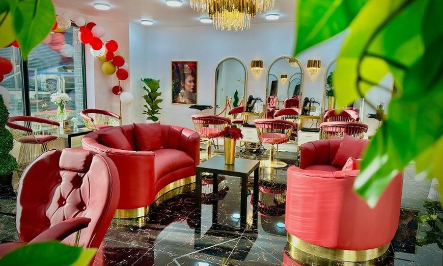 Image 1: Up to 50% Off on Salon - Hair Colour / Highlights at Queen Land Clinic