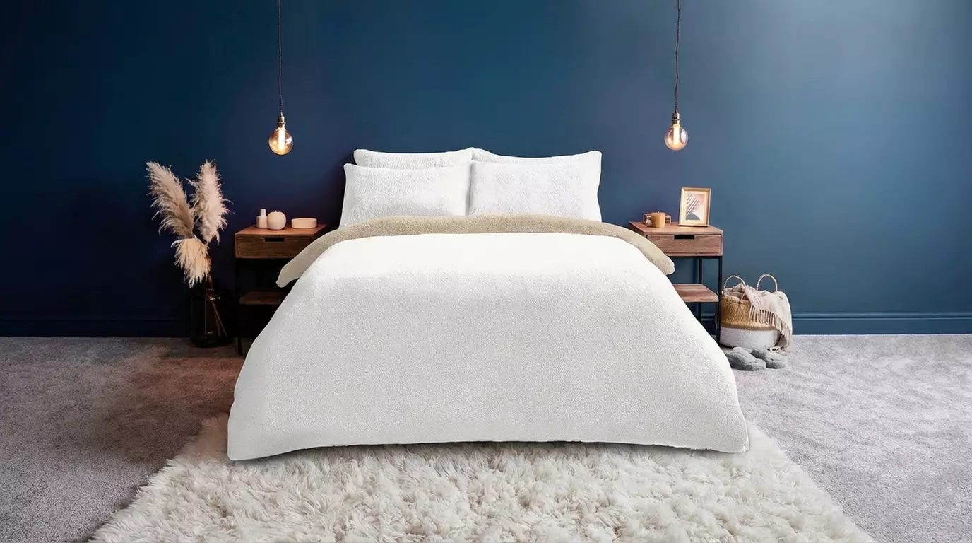 Silentnight Teddy Fleece Reversible Duvet Set