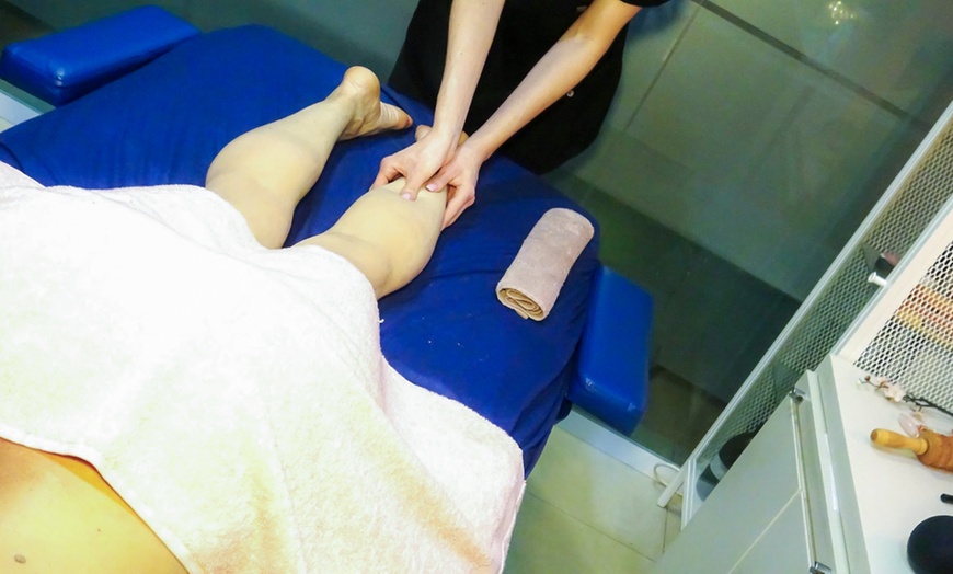Image 3: Masaje drenante linfatico, reductor y anticelulítico a elegir